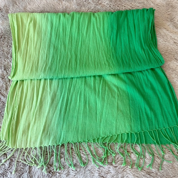 BR Ombré Green scarf - Picture 1 of 3
